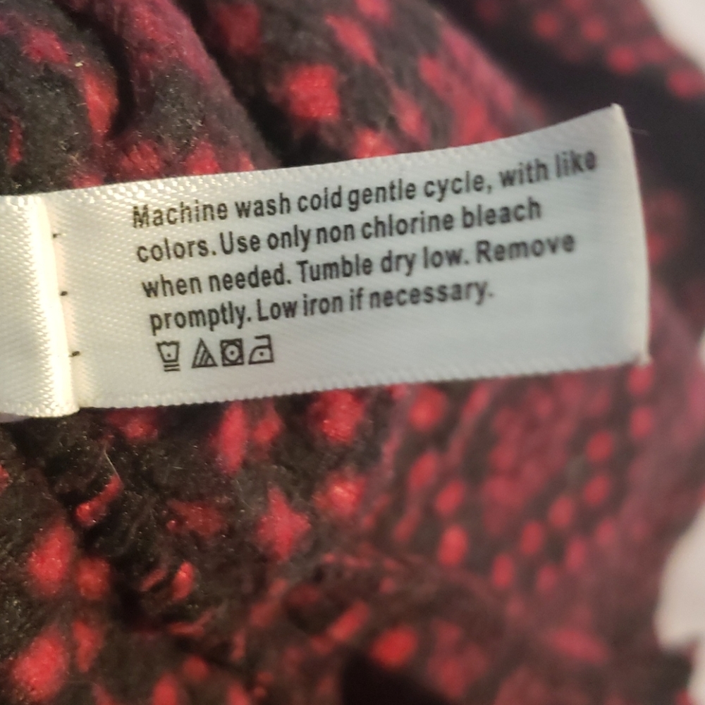 Sweater - Picture 4 of 4